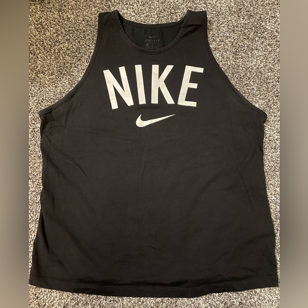 Women’s Nike Workout Tank Tops LOT - Picture 6 of 12